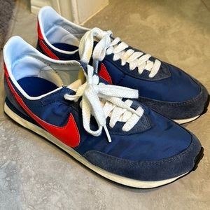 Blue/Red Nike Waffle Racer size 10 like new.